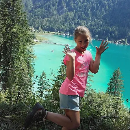 شقة Haus Waldblick *