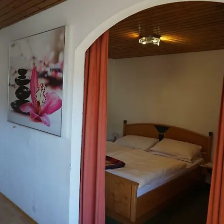 Haus Waldblick Apartment Weissensee